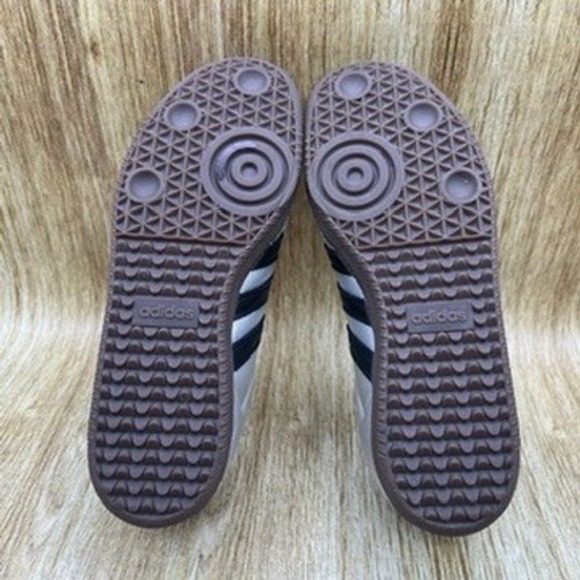 Adidas Samba OG Women's Size 8 Silver Metallic Black Athletic Shoes Sneakers - Picture 8 of 10